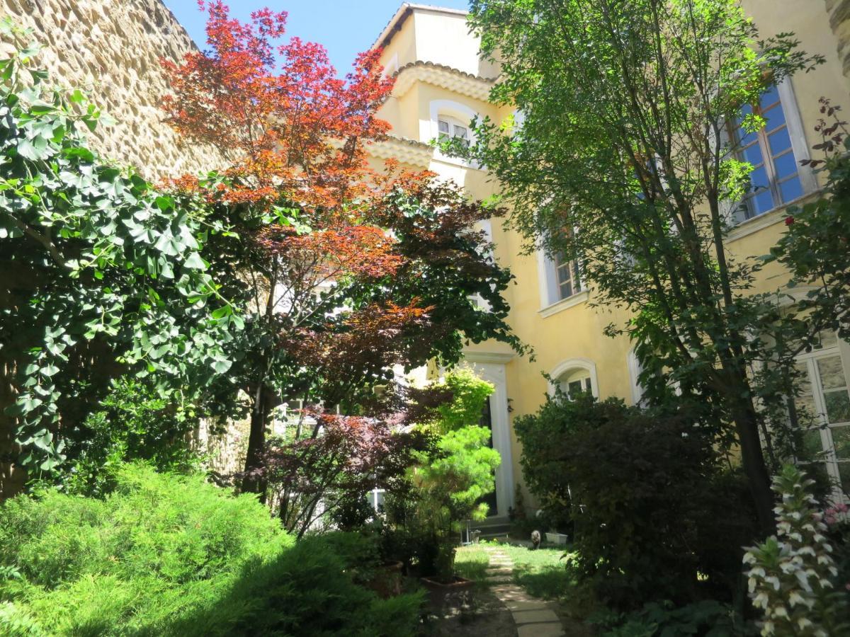 Entre vignes et dentelles Hotel Courthézon Eksteriør billede